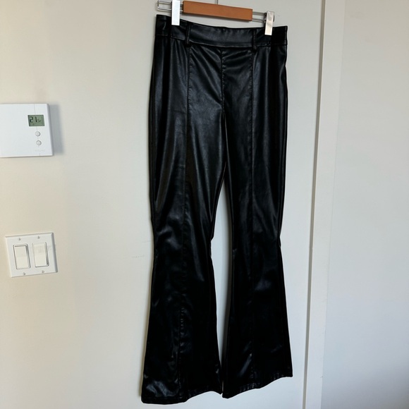 Faux-Leather flare pants Forever 21 - Picture 6 of 7